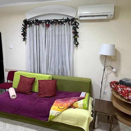 Cozy Apartment In The Center Of Novi Sad! Buitenkant foto